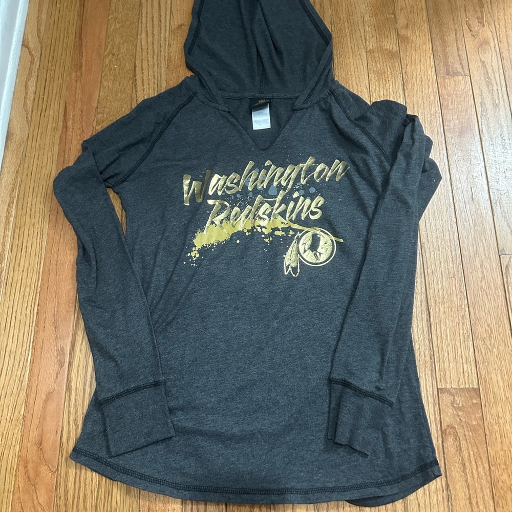 NFL Juniors Collection Gray Long sleeve shirt with a hood Size 3-5